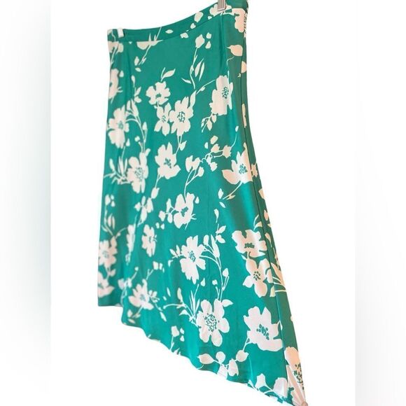J. Crew NWT Sz S Green White Floral Cottagecore Flowy Silky Midi Skirt - Picture 3 of 5